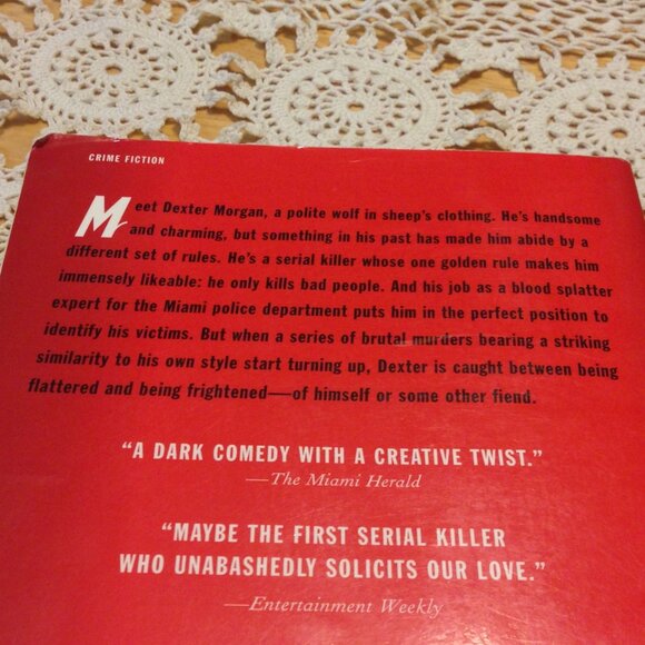 3 for $10 book sale! Serial Killer Crime - Darkly Dreaming Dexter - Picture 3 of 7